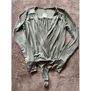 INTIMATELY FREE PEOPLE‎ BODYSUIT WOMENS GRAY V NECK LONGSLEEVE Sz S NWT
